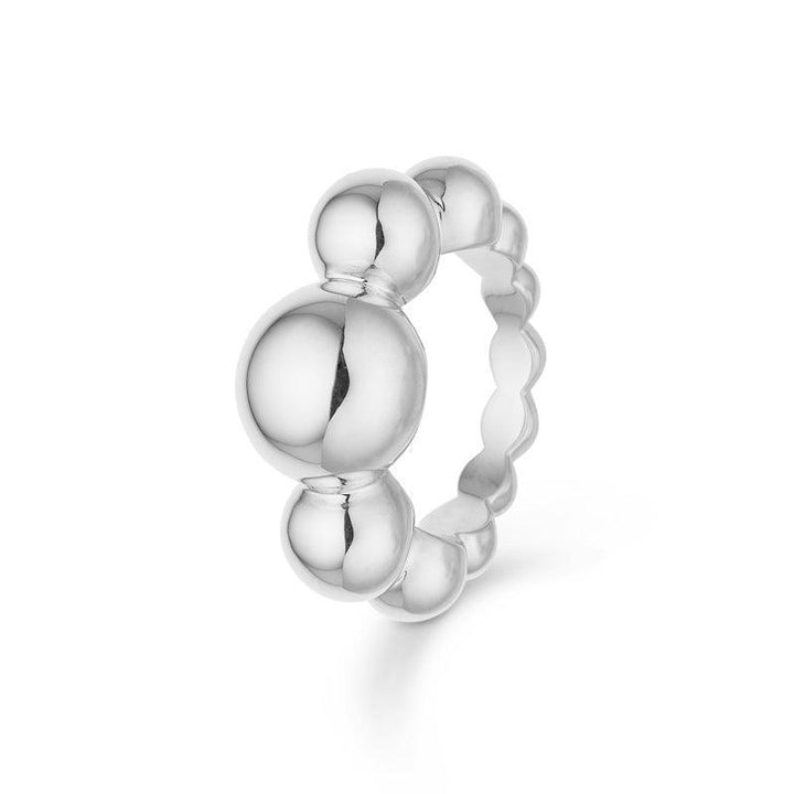 Mads Z Silver Biggest Ball Ring med blank, kulformad design i silver. Modell 2140077-001