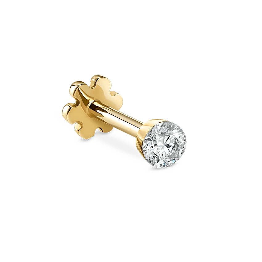 Maria Tash Invisible Set Diamond 2mm i guld med rund briljant, detaljfoto av örhängen. Modell XIVD-YG-W2-001-1.