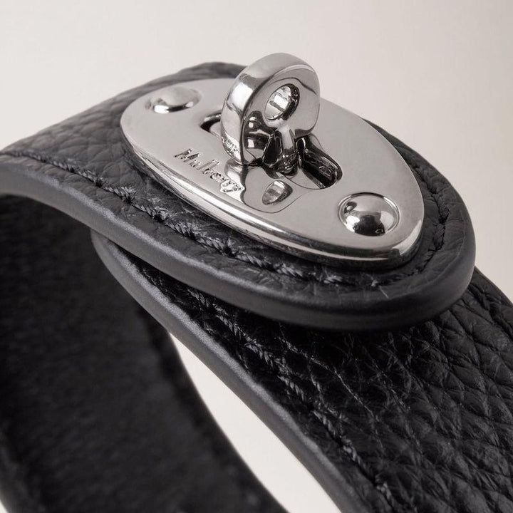 Mulberry armband Bayswater Läderarmband i svart läder med silverdetalj, modell QB2157205A100-001