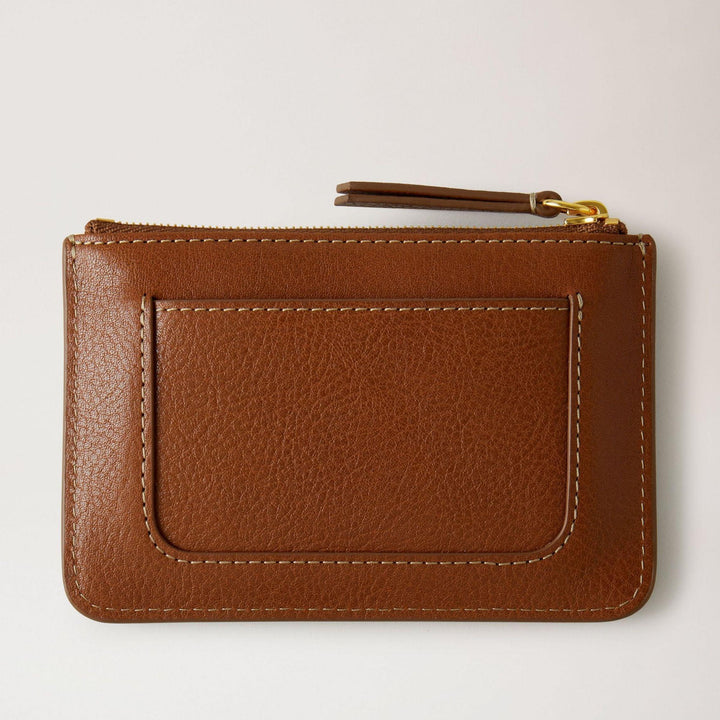 Mulberry Plånbok Plaque Small Zip Pouch Ek NVT Legacy i slätt brunt läder med dragkedja. Modell RL7084275G110.