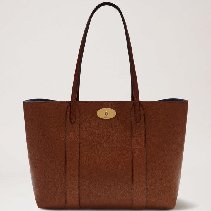 Mulberry Väska Bayswater Tote Small Classic Grain Oak i brunt läder med gulddetalj. Modell hh8728552g110.