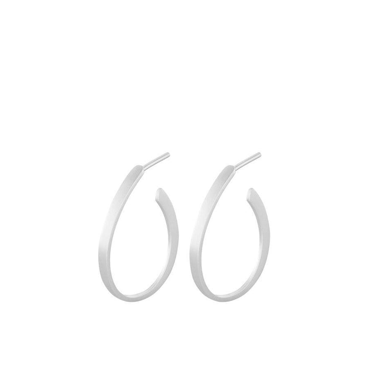 Pernille Corydon Berlin Creol E 109 S, silverfärgade creoler med matt finish. Modell E-109-S.