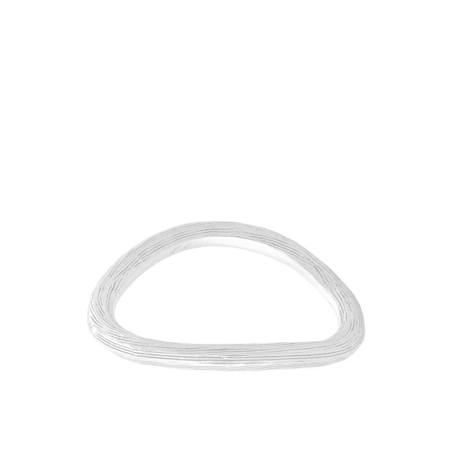 Pernille Corydon Elva Midi Ring, silverring med organisk form och lätt borstad struktur. Modell R-248-S-R-248-S-001-1
