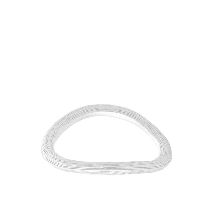 Pernille Corydon Elva Midi Ring, silverring med organisk form och lätt borstad struktur. Modell R-248-S-R-248-S-001-1