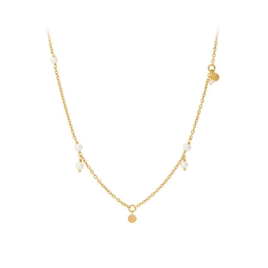 Pernille Corydon Ocean Pearl halsband med guldpläterad kedja och små vita pärlor, enkel detalj. Modell N-434-GP