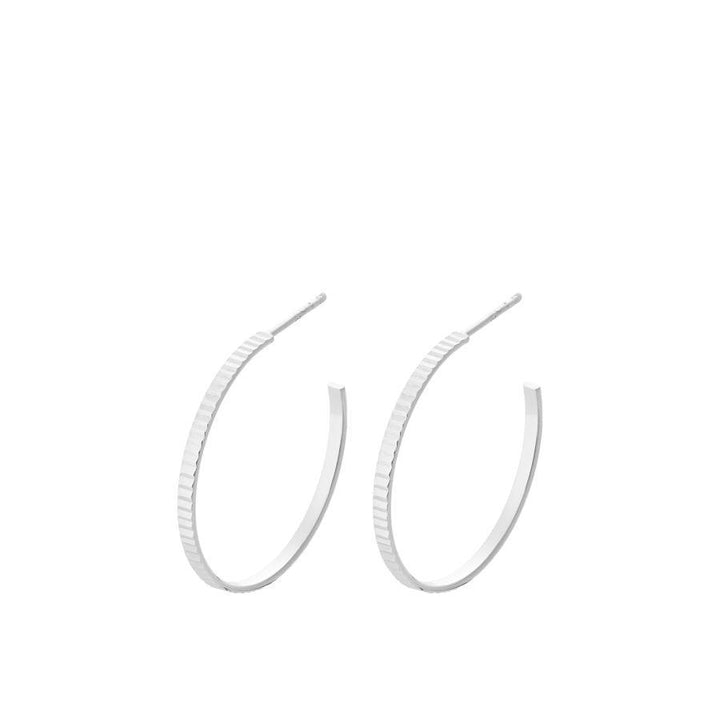 Pernille Corydon Sea Reflection Large Hoops, silverbågar med räfflad yta, modell E-485-S.